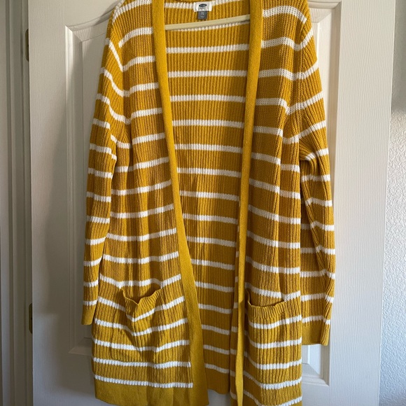 Old Navy XXL Yellow and White Cardigan. - Picture 1 of 3